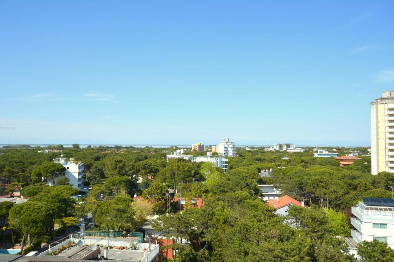 Lignano Pineta With Sea View Apartment ลินญาโน ซับเบียโดโร ภายนอก รูปภาพ