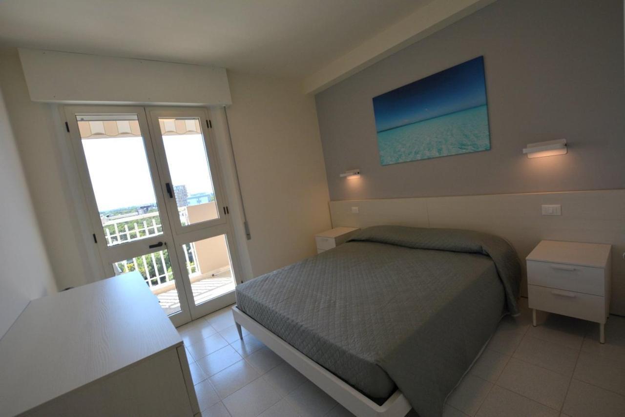 Lignano Pineta With Sea View Apartment ลินญาโน ซับเบียโดโร ภายนอก รูปภาพ