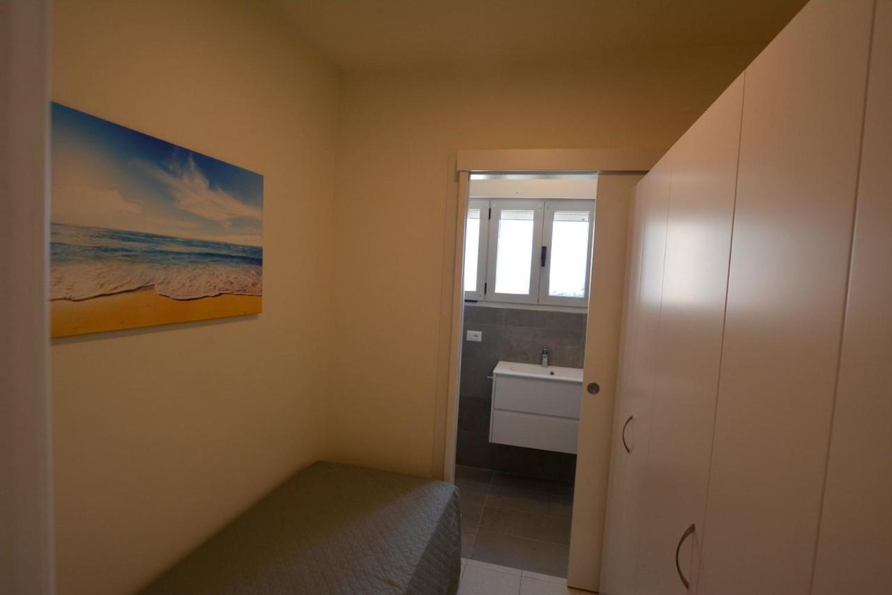 Lignano Pineta With Sea View Apartment ลินญาโน ซับเบียโดโร ภายนอก รูปภาพ